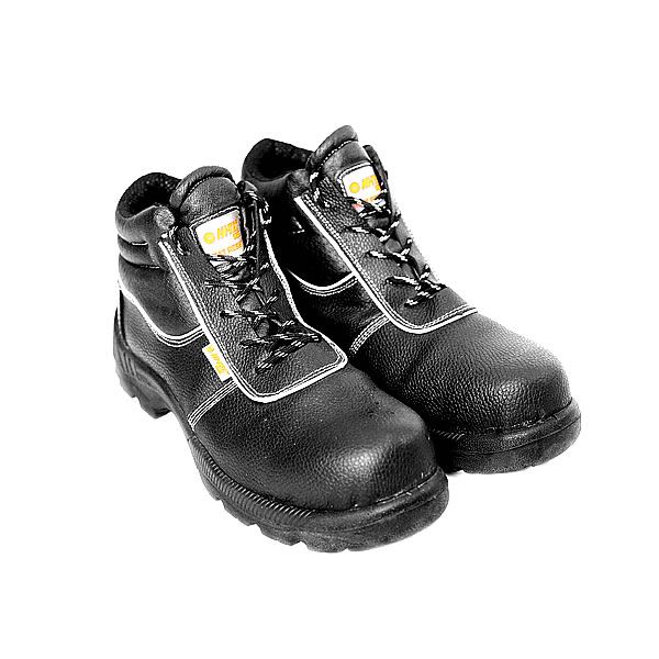 Hi Tec Metallic Boots security products in  (South Africa)